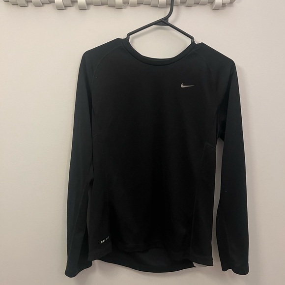 Nike long sleeve running shirt - Picture 1 of 5